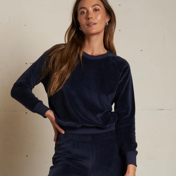 Perfectwhitetee Stella velour crewneck sweatshirt - Picture 2 of 4